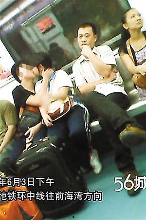 初中生接吻视频,初中生接吻视频引发的伦理争议