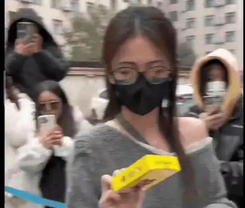 最新吃瓜爆料打架事件新闻,明星罕见街头打架事件引发热议