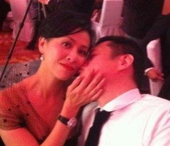 接吻刺激视频,揭秘接吻刺激视频背后的秘密