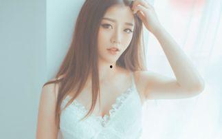 美乳在线视频,时尚潮流与审美趋势的碰撞