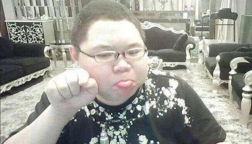 吃瓜爆料官,吃瓜爆料官带你探秘明星幕后故事