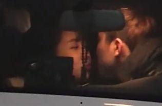 缠绵视频,揭秘视频中的情感纠葛与心灵触动