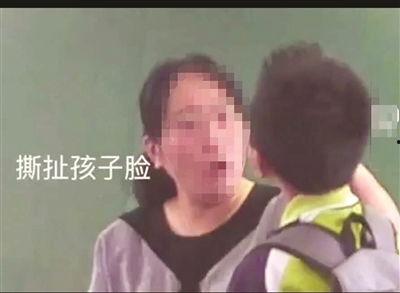 揪耳朵视频,揭秘日常生活中的趣味互动瞬间